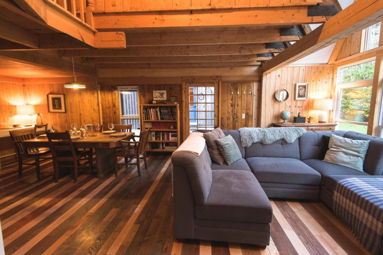 Au Sommet Du Fjord Hostel Sacre-Coeur Εξωτερικό φωτογραφία