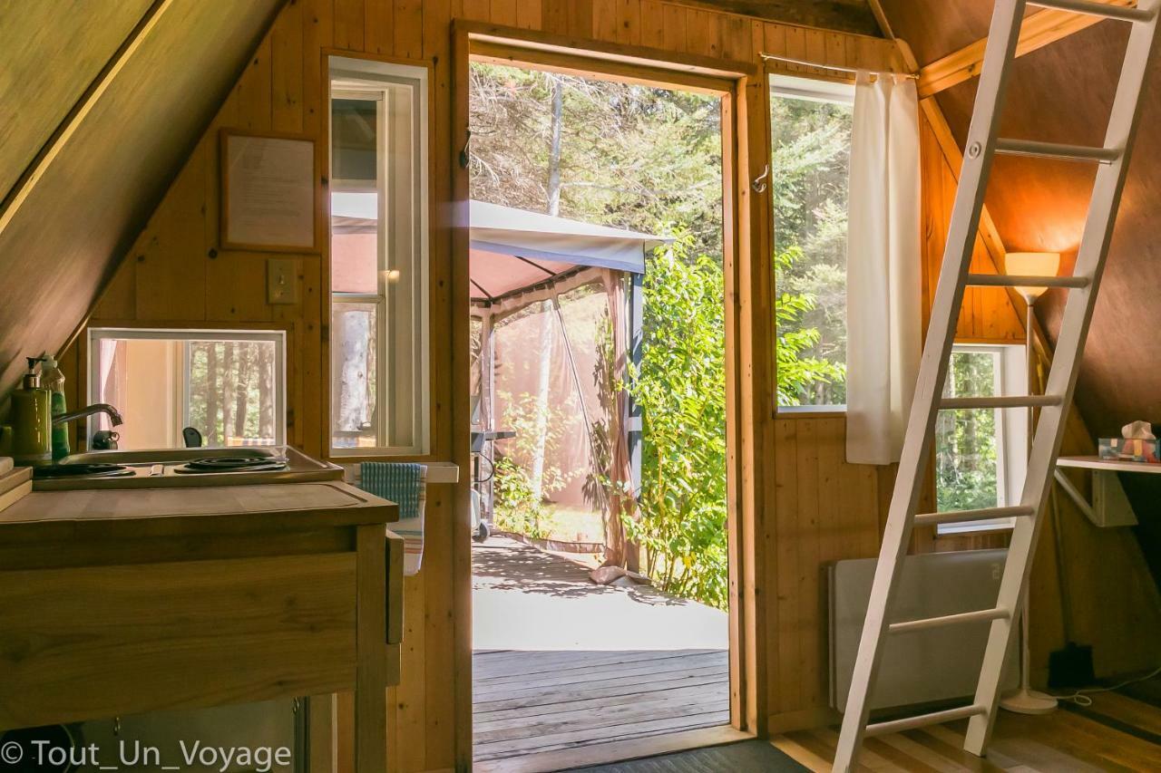 Au Sommet Du Fjord Hostel Sacre-Coeur Εξωτερικό φωτογραφία