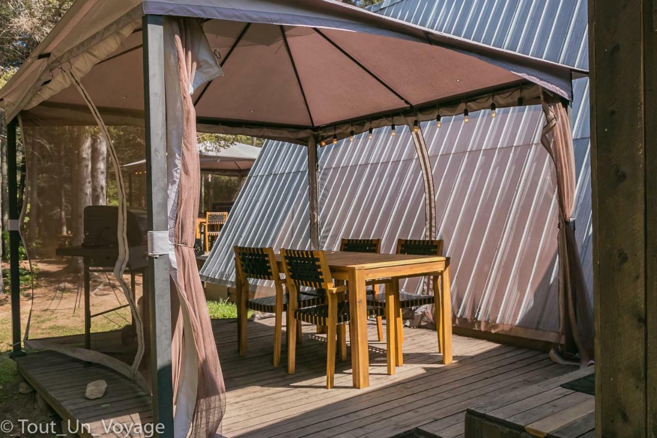 Au Sommet Du Fjord Hostel Sacre-Coeur Εξωτερικό φωτογραφία